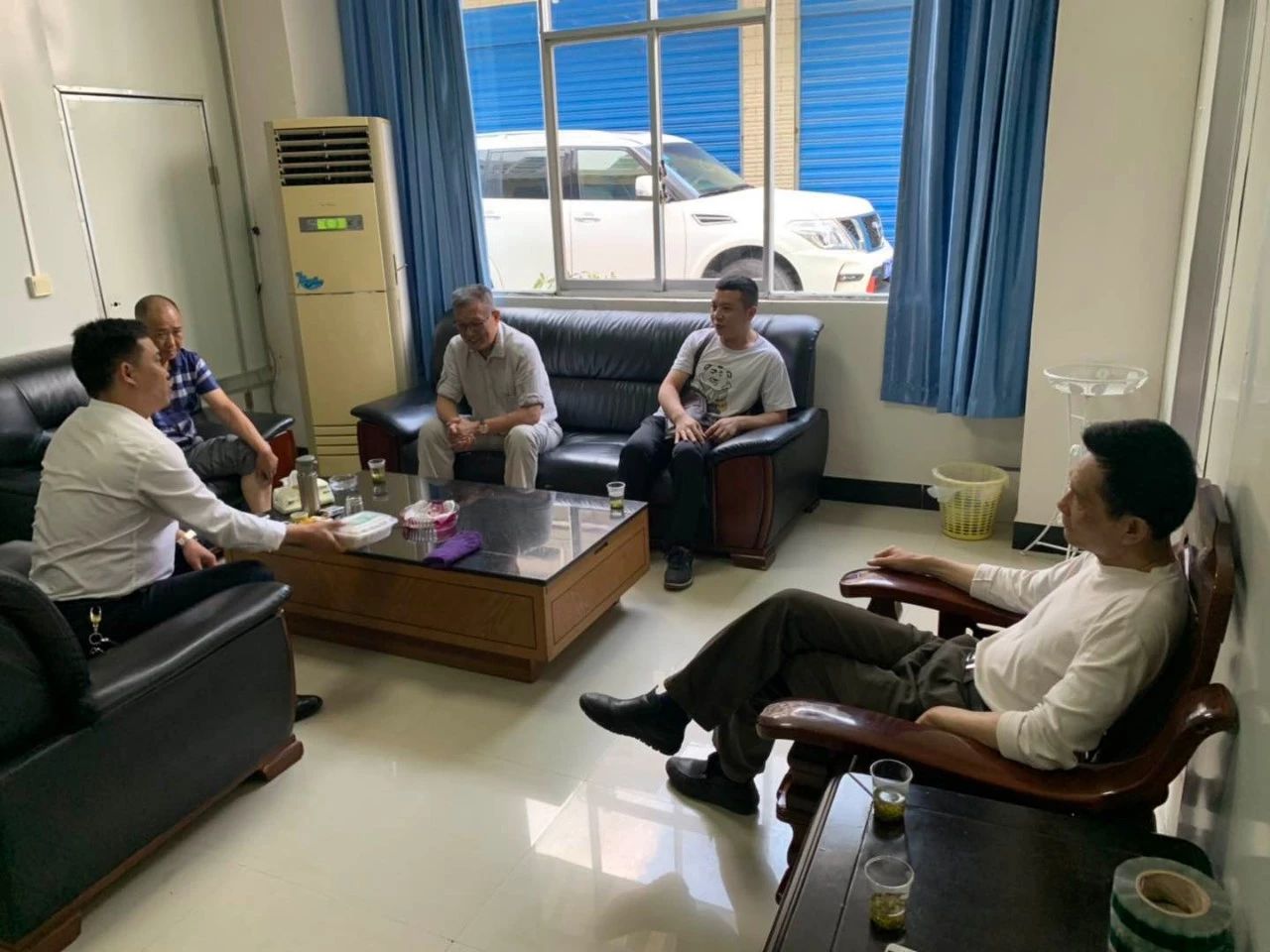 賽思達(dá)董事長(zhǎng)唐樹松拜訪貴陽客戶