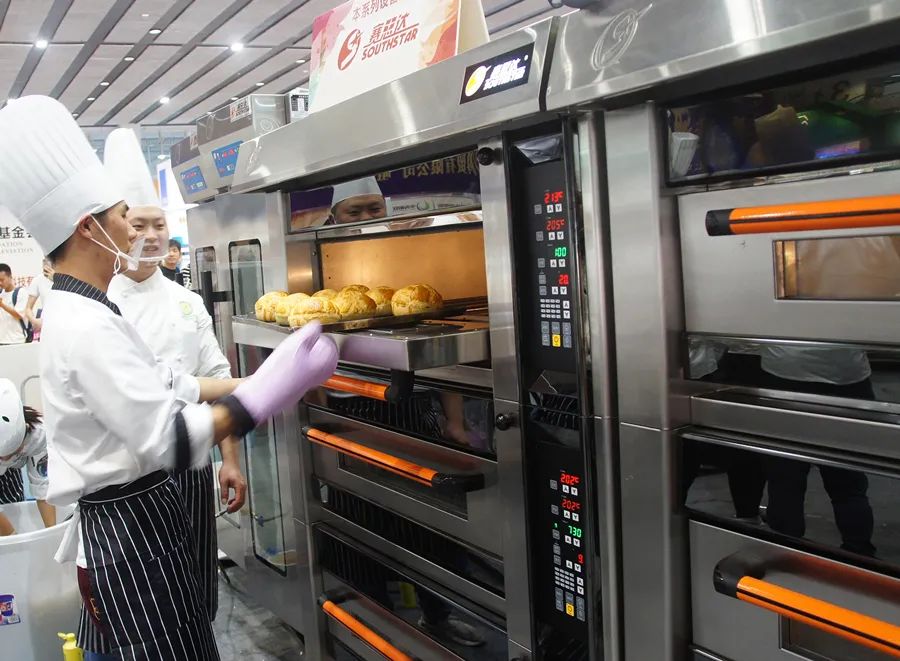 &ldquo;情系新南方&rdquo; &mdash; 大型主題銷售故事系列之林月潔